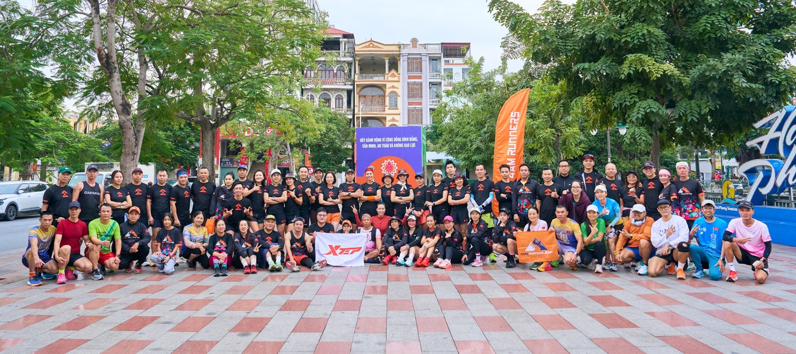 Các thành viên câu lạc bộ 4AM Runners